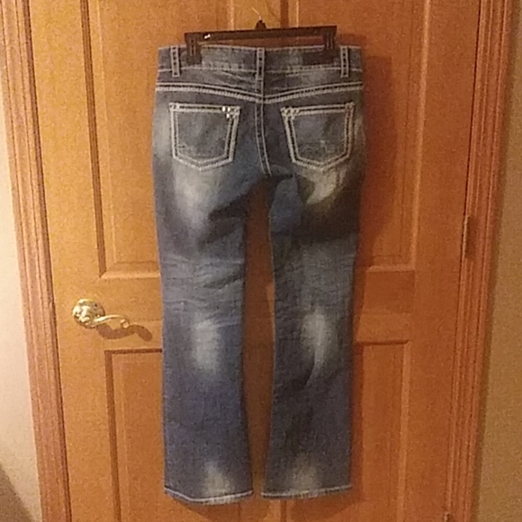 Jeans - Picture 2 of 2